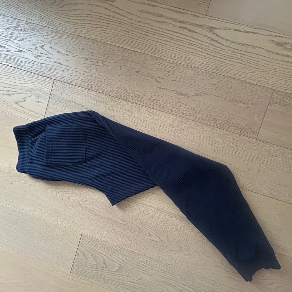 Alo Muse Deep Blue Ribbed Hoodie/Sweat Set - Picture 7 of 10